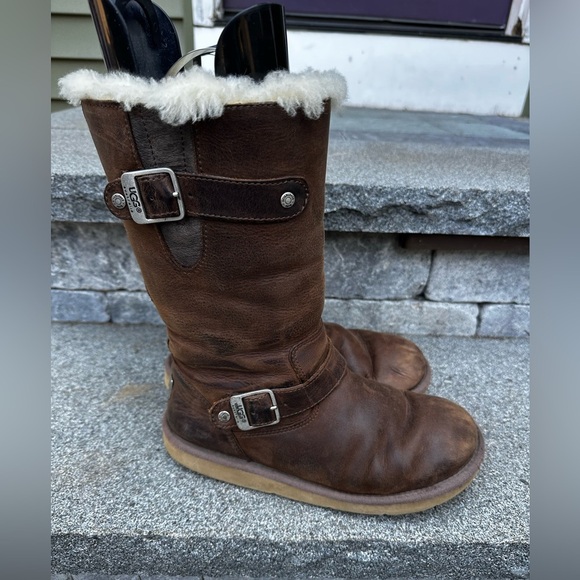 UGG Shoes - UGG Australia Kensington Brown Leather Boots with Shearling Lining